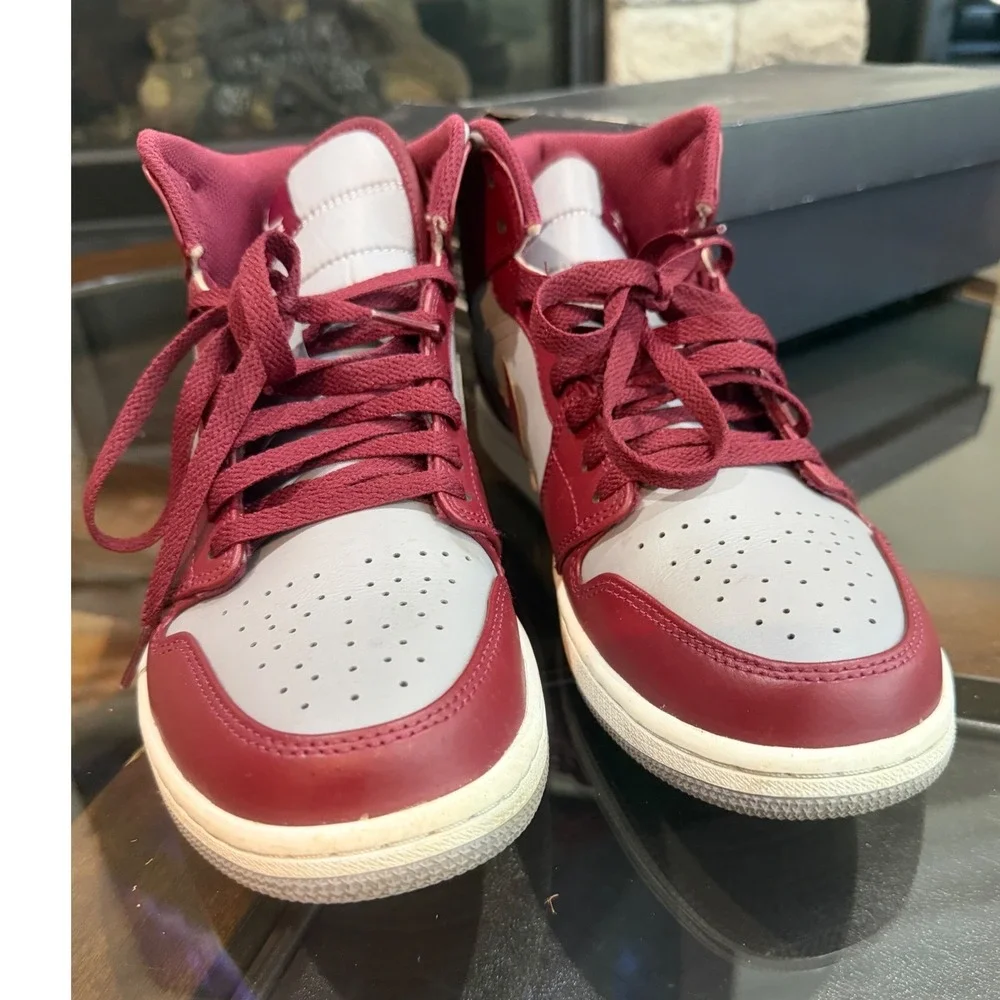 Nike Air Jordan 1 Mid Cherrywood Red Cement Grey Mens sneakers Size 10.5
